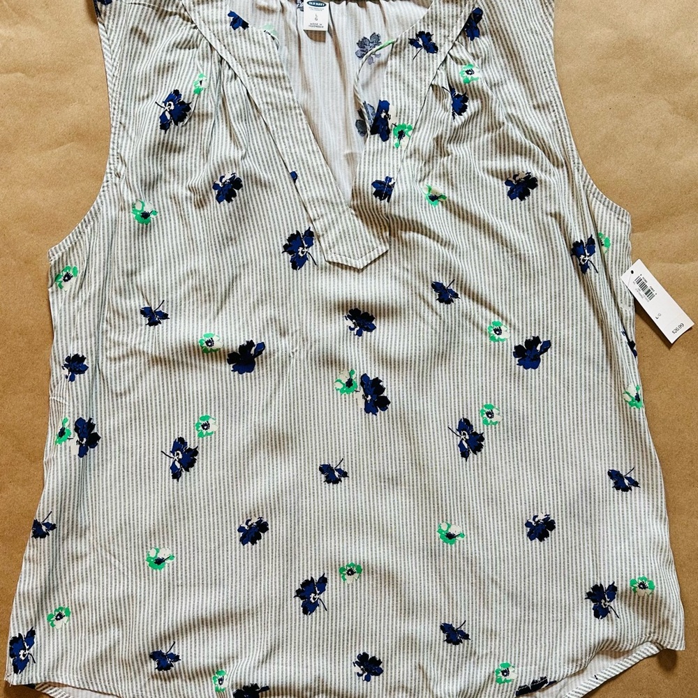 Old Navy Gray Sleeveless Tie Front Tank Top
